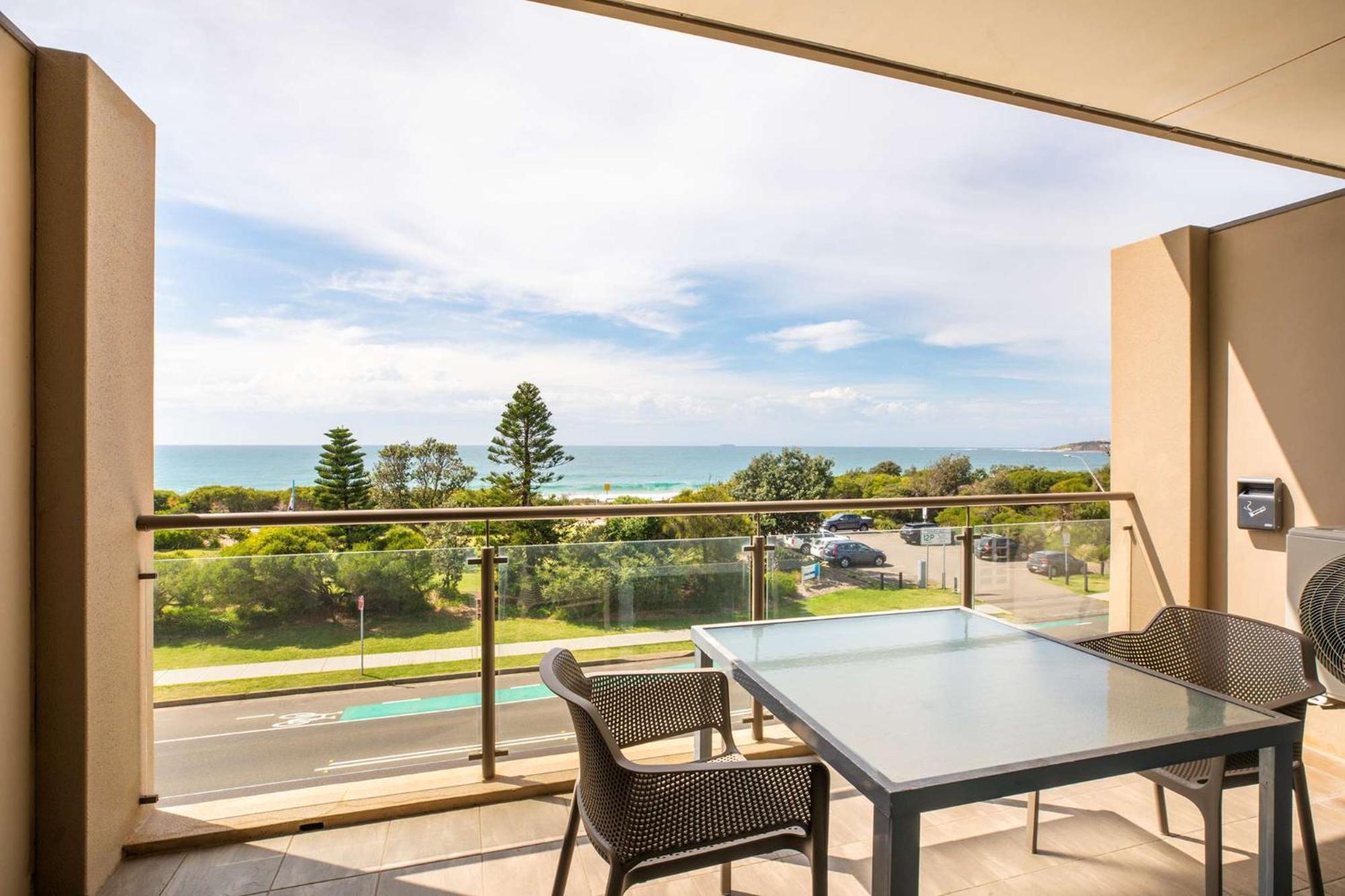 Narrabeen Sands Hotel By Nightcap Plus Exterior foto